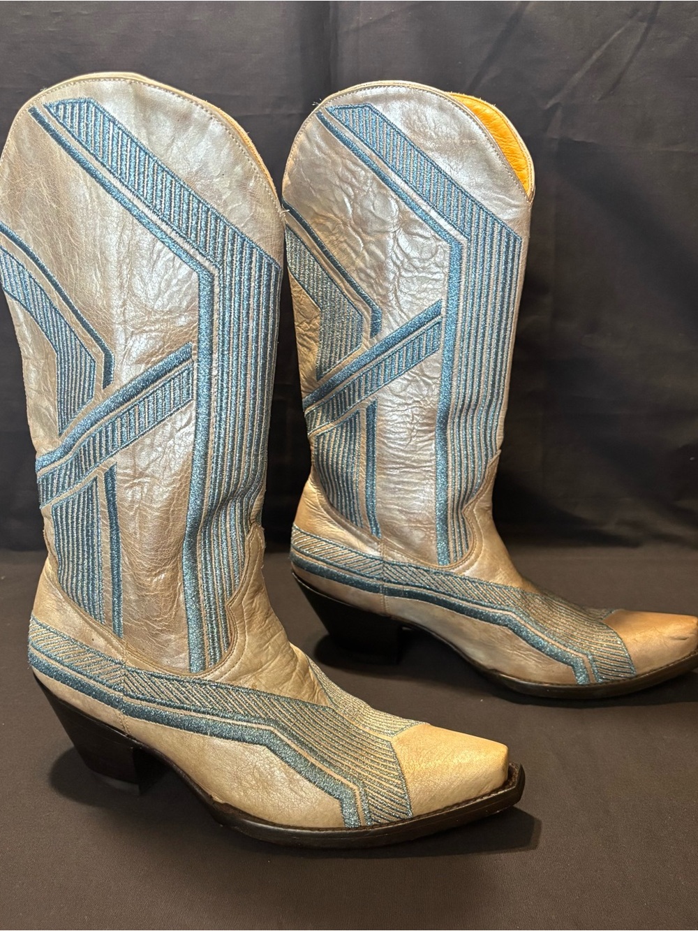 Old Gringo Women's 7.5B Metallic Silver Cowgirl Boots w/Geometric Blue Stitching